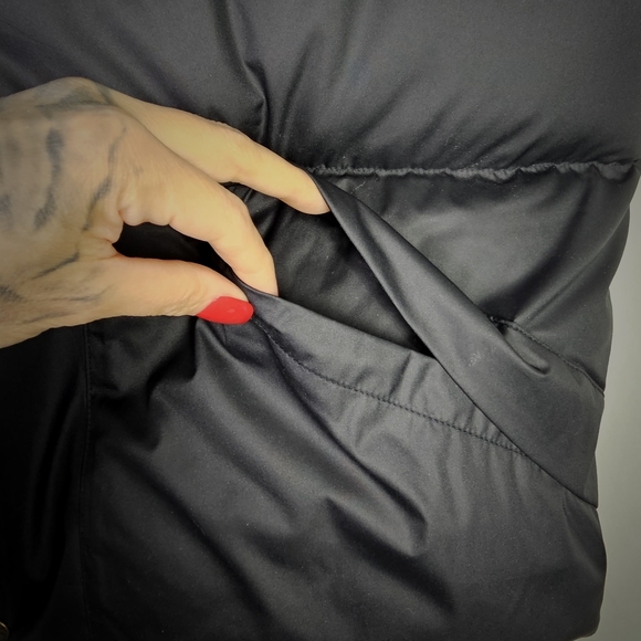 LL BEAN'S Adults' Men or Women Trail Model Down Vest - Picture 6 of 13